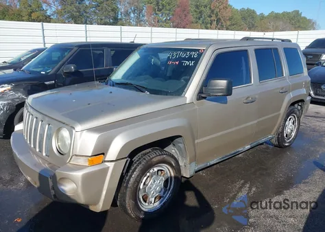 2009 Jeep Patriot Sport z USA, uszkodzony, nr VIN 1J4FT28B69D124812